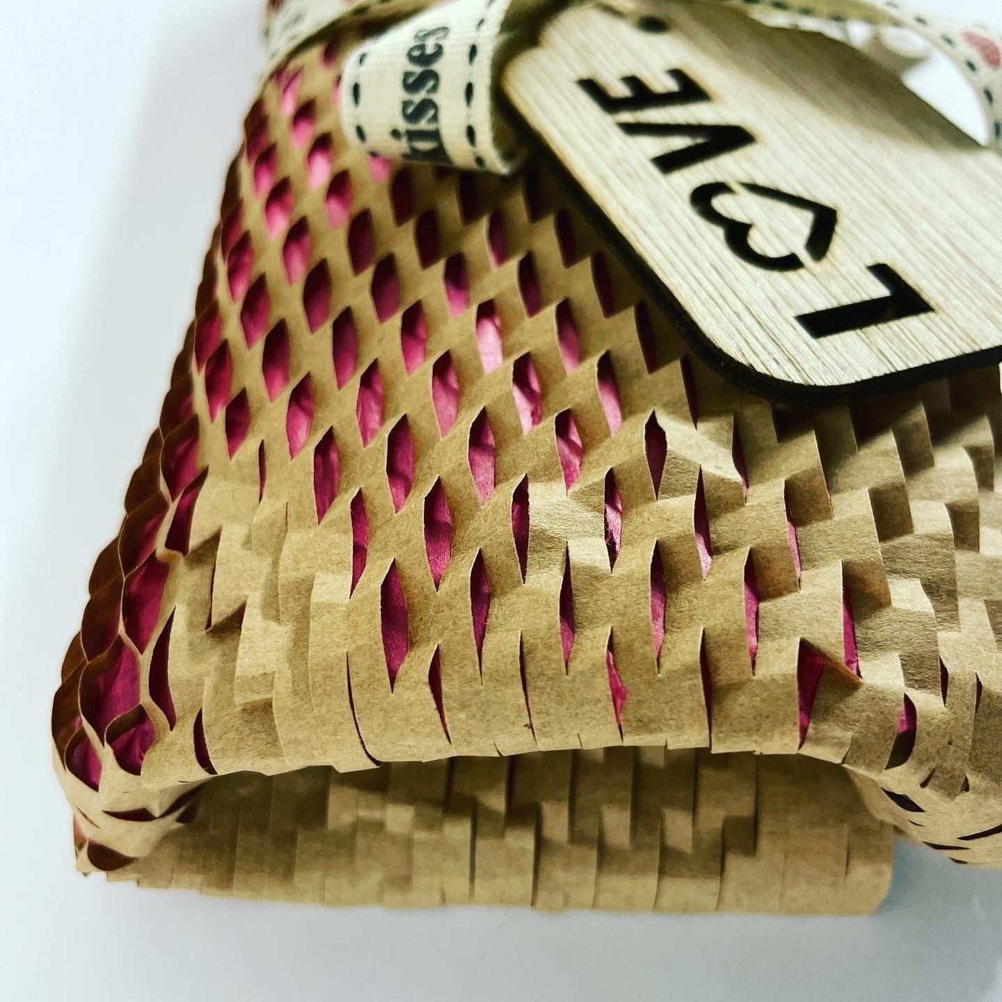 Jumbo Honeycomb Paper Wrap Roll